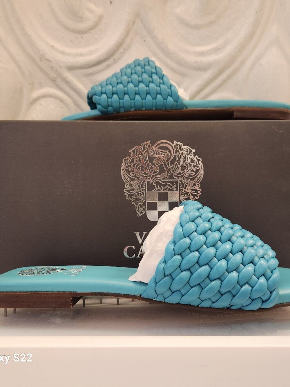 Vince Camuto "Arissa" Sheep Leather Blue Atoll Slides. NIB. Size 6.5